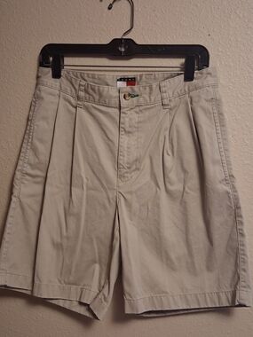 Tommy Hilfiger Men's Beige Pleated Cotton Shorts Size 30 260801